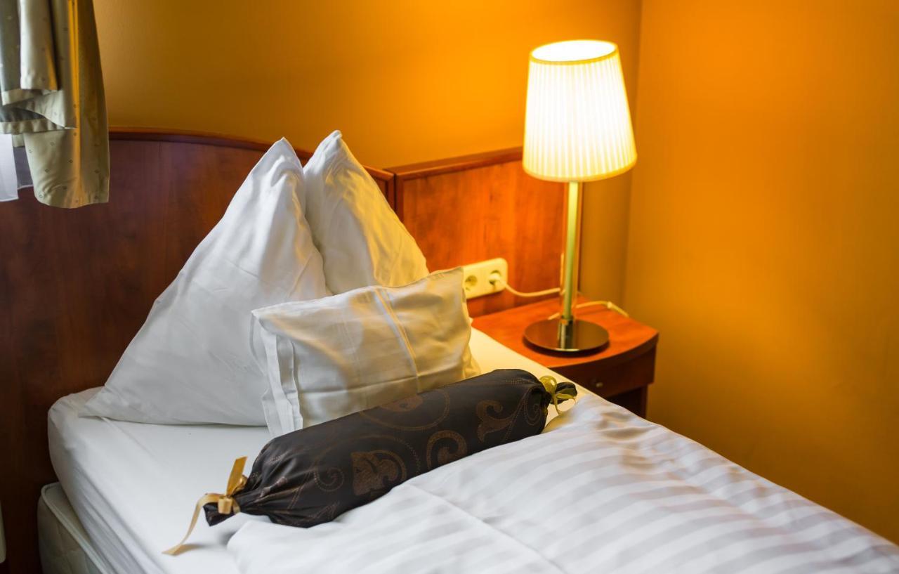 Gottwald Hotel Tata
